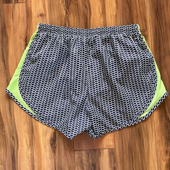 Nike Dri-Fit Purple And Green Shorts - Picture 5 of 6